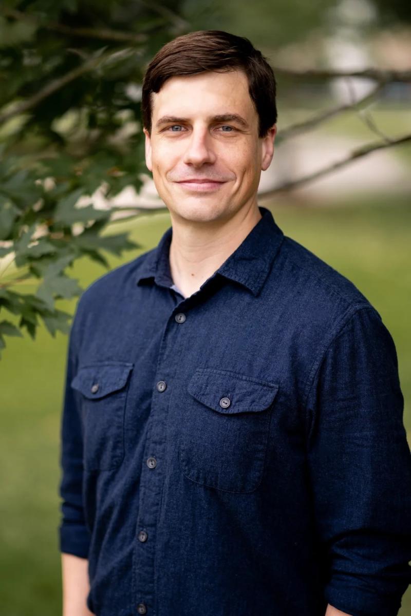 Joseph Thompson headshot