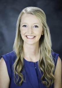 Elizabeth Miller headshot